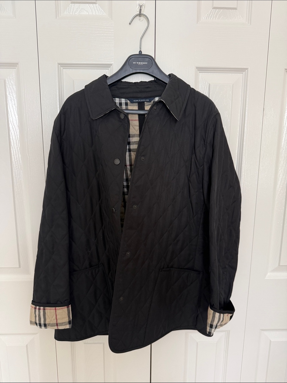 Burberry Black Quilted Jacket with Signature Check Lining